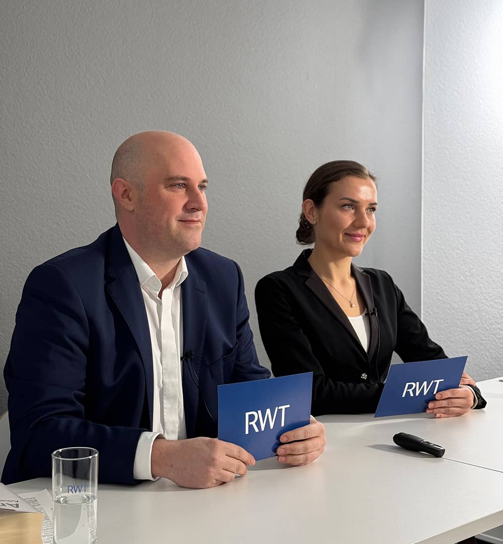 RWT-Expertentalks Arbeitsrecht für Unternehmen_Referenten Michael Rheinbay_Hannah Anhorn